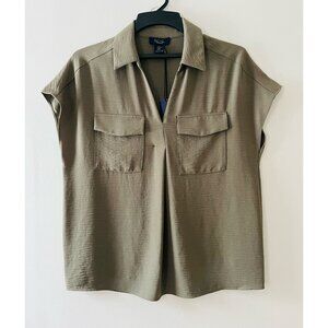 Rachel Zoe Sz M Olive Green Pullover Split V Neck Short Sleeve Blouse Pockets
